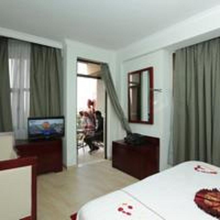 Rahnile Hotel Bahir Dar Bagian luar foto