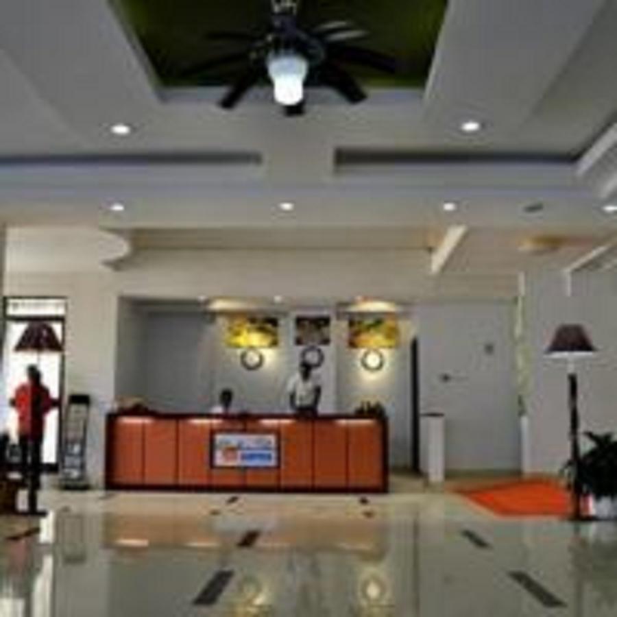 Rahnile Hotel Bahir Dar Bagian luar foto