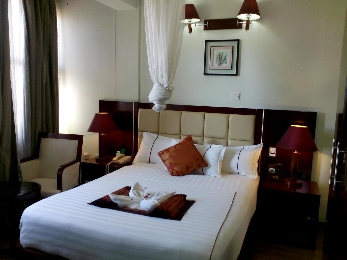 Rahnile Hotel Bahir Dar Bagian luar foto