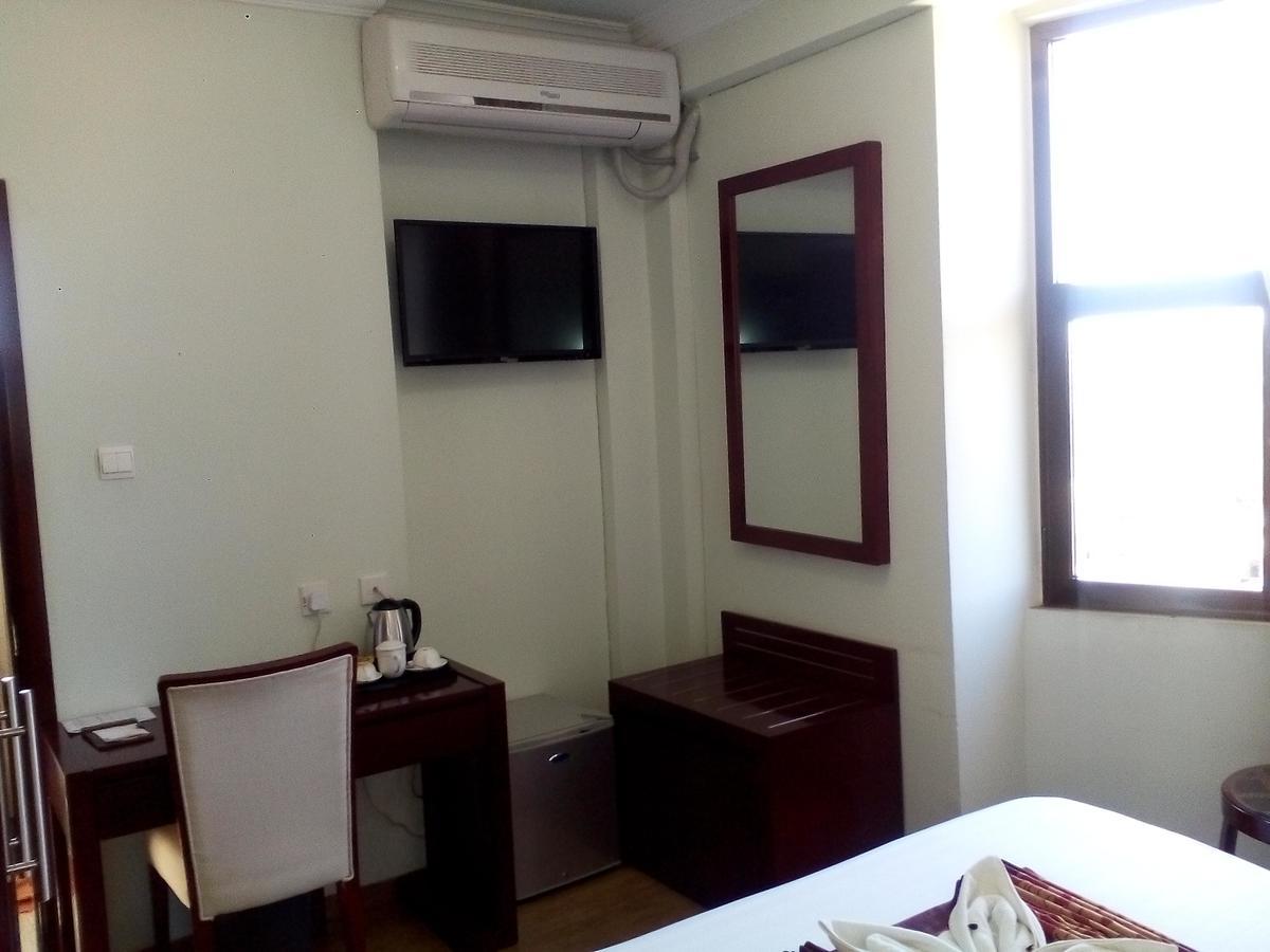 Rahnile Hotel Bahir Dar Bagian luar foto