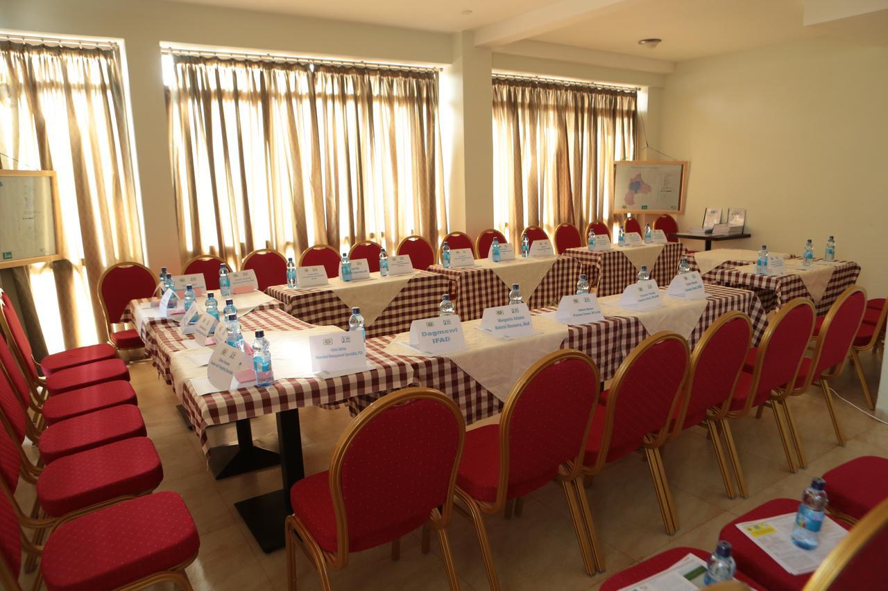 Rahnile Hotel Bahir Dar Bagian luar foto